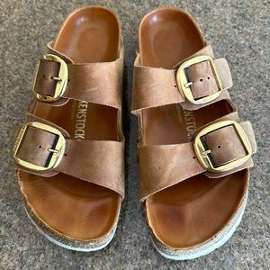 Birkenstock Arizona Big Buckle women’s size 40 (9-9.5) Cognac gently worn
